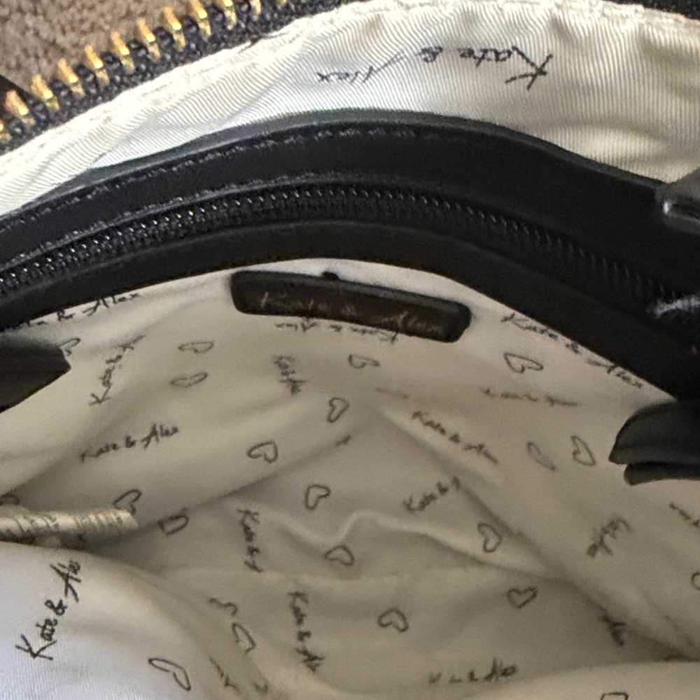 Kate & Alex Black Crossbody Bag Nylon travel bag - Picture 4 of 5